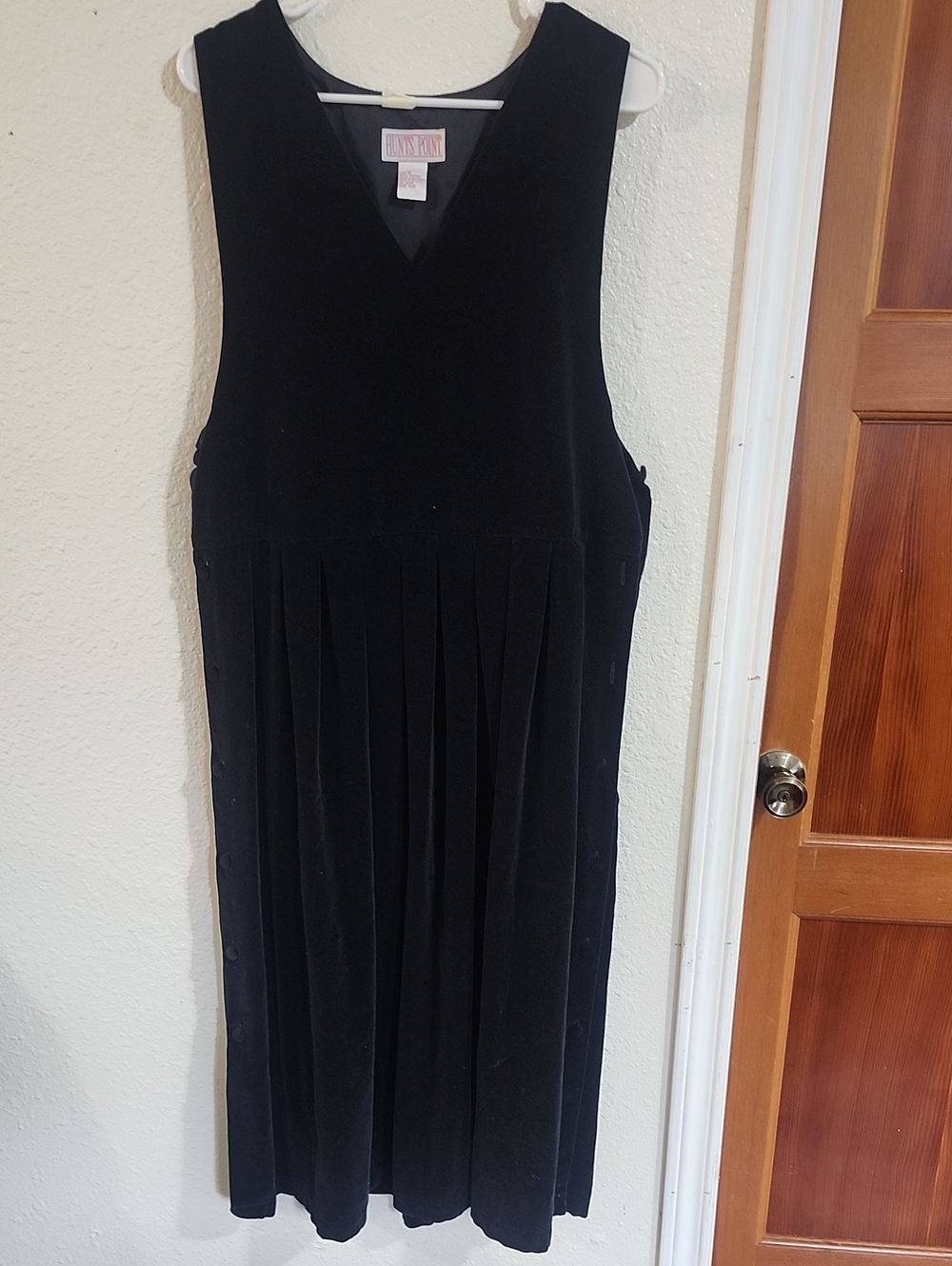 Classic Black Velvet Pleated Midi Dress by SANS SOUCI